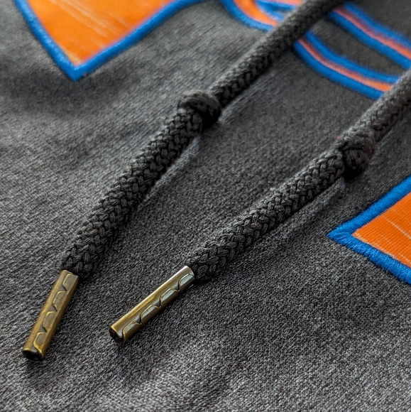 SOLD 🚫 *EUC* Under Armour UA Pullover Hooded Hoodie, Gray Orange Blue - Picture 5 of 10